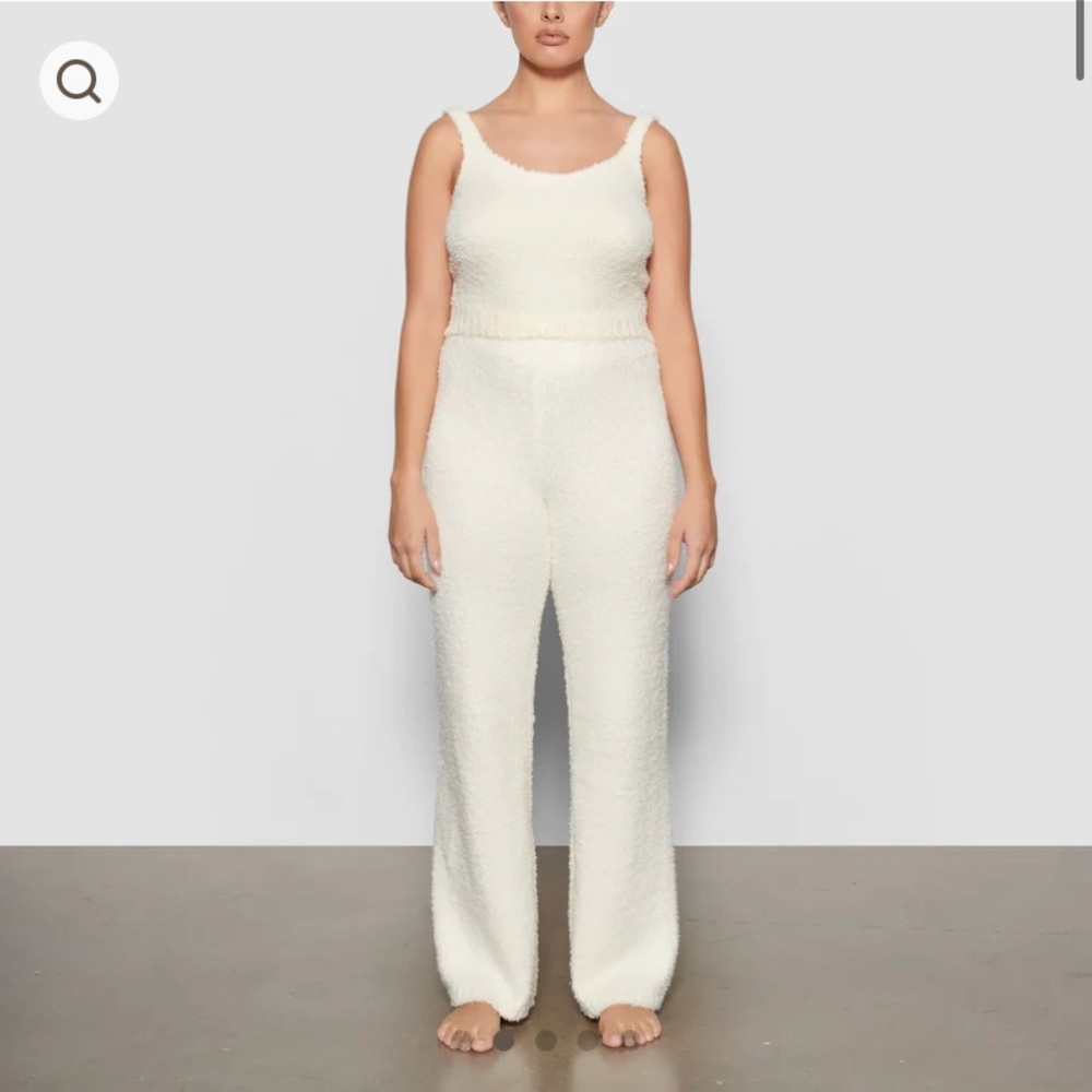 SKIMS Cozy Collection SET - tank and pants in the color Bone. Size S/M